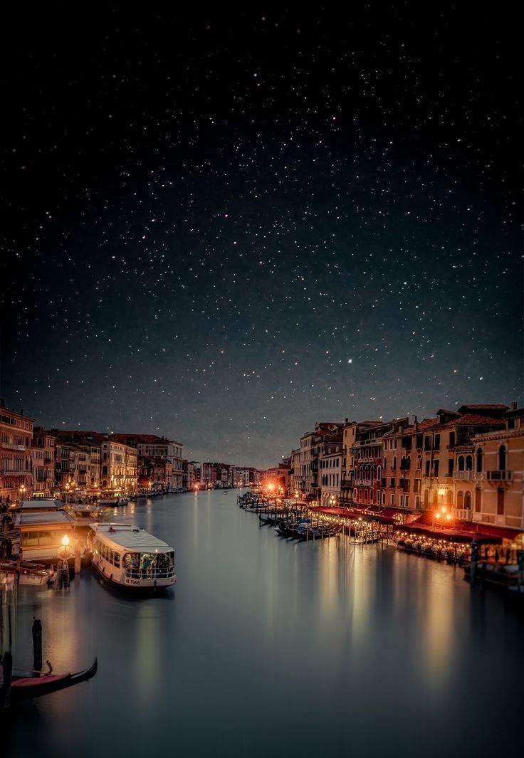 maya47000:

Good night Venice by guerelsahin
