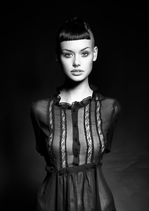 strangelycompelling:Model - Alice Kelson... - Daily Ladies