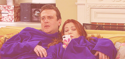 Le couple Marshall et Lily dans "How i met your mother"
