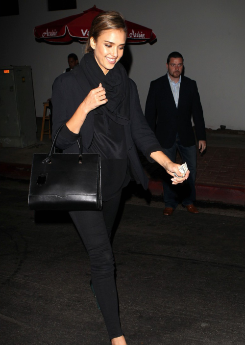 
9/18/13 - Jessica Alba leaving Acabar restaurant in Hollywood.
