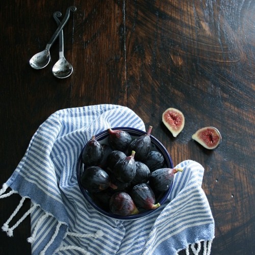 Sunday Morning #figs #fruits #foutatowel #foodporn #love #rustic #bohemian