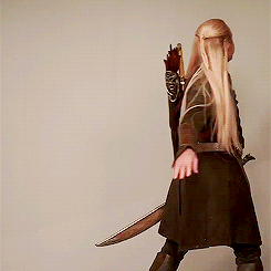 
Stephen Colbert dressed as Legolas for EW’s Hobbit-themed cover

Stephen Colbert is a beautiful creature.