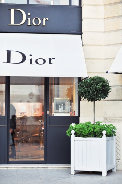 Dior, Paris via Make Life Easier