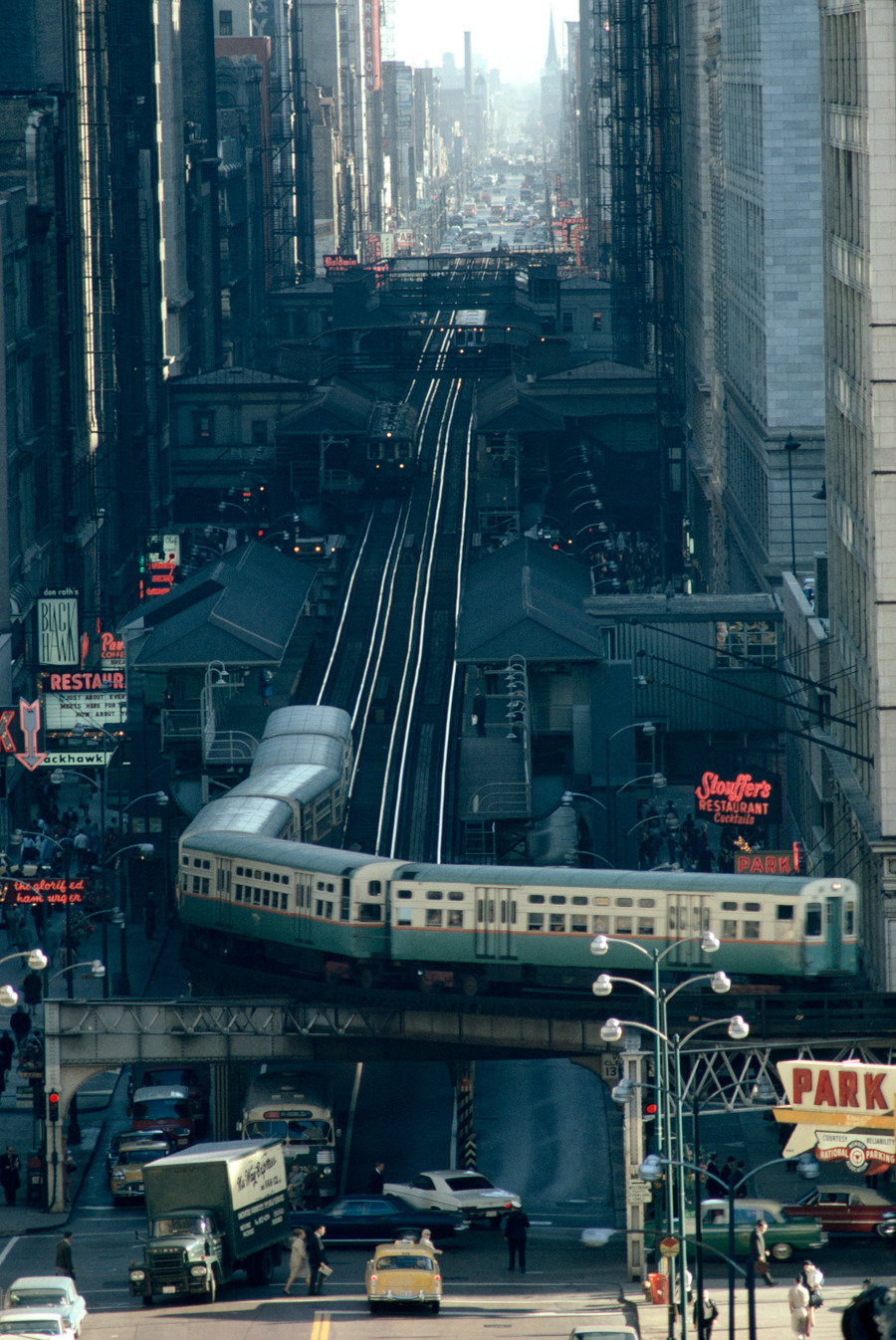 Looking south on Chicago's Wabash Avenue in 1967