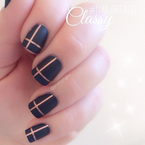 Simple and elegant nails by @prettydigits_...