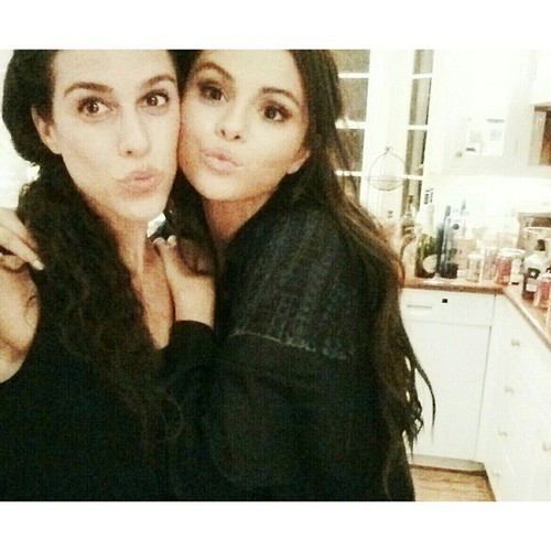 @abbeydrucker: Selena Selfie @SelenaGomez #SelenaGomez #AbbeyDrucker #TeenDreamWeek #LosAngeles