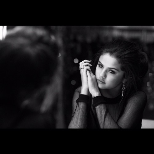 @selenagomez: "&#8230;But I can&#8217;t imagine, a life without, breathless moments, breaking me down." &#8230; #November