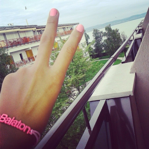balaton-relax: #Balaton #yeah #peace #pink