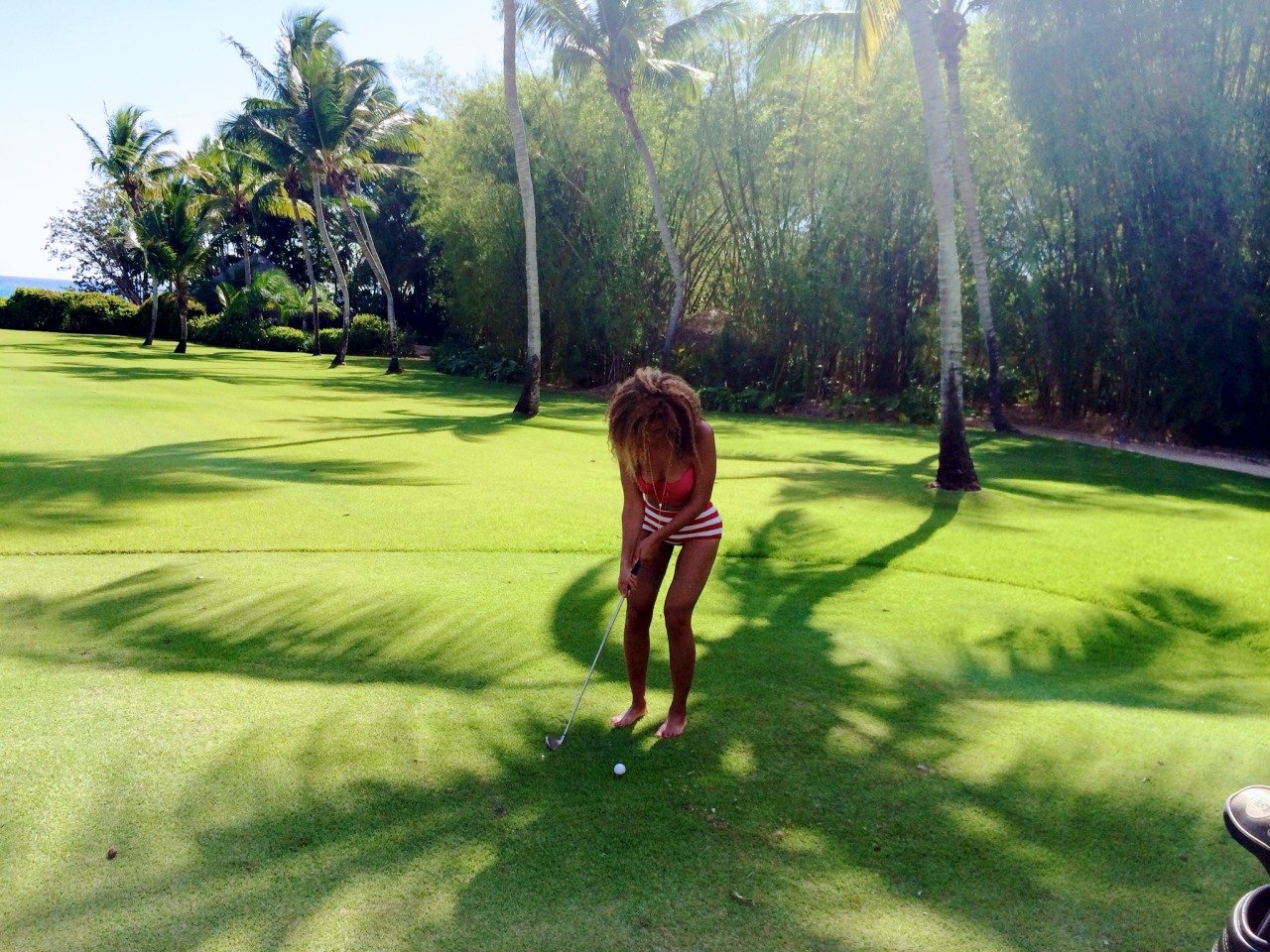 Beyonce first alleged thigh-gap Photoshopped image