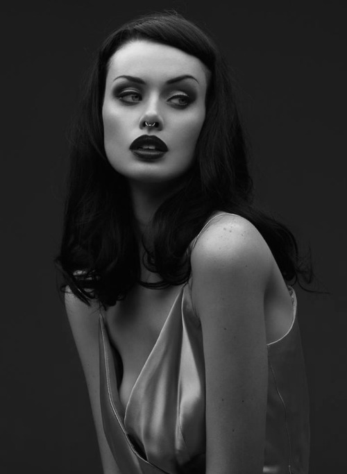 black-white-madness:Madness:© Peter Coulson 2013Model: Alice... - Bonjour Mesdames