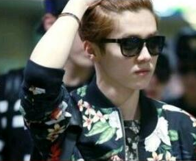 What's this I hear of hunhan's matching bracelets?