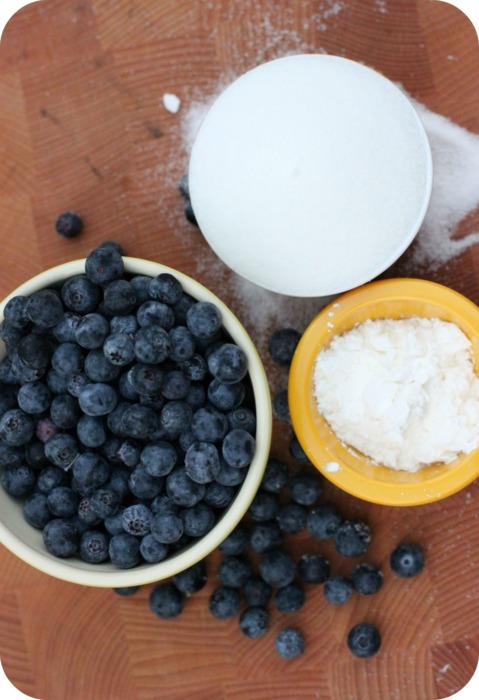 no-bake-blueberry-pie-crust-baking-cooking-fruit-summer-seasonal-fresh-ingredients-sugar