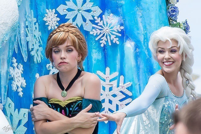 Les personnages de Frozen dans les parcs Disney  - Page 2 Tumblr_n7si19MMTK1t07oxno3_1280