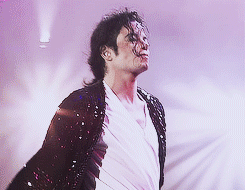 GIF su Michael Jackson. - Pagina 11 Tumblr_n3dxstiMX01qbc20oo5_250