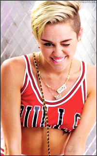 Miley Cyrus Tumblr_n9u5sd91Vg1sqaaz9o4_250