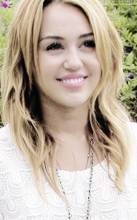 Miley Cyrus Tumblr_n7f9n5LHNO1sqaaz9o2_250