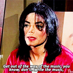 GIF su Michael Jackson. - Pagina 11 Tumblr_nfoiuh2qcL1qa1x28o3_250
