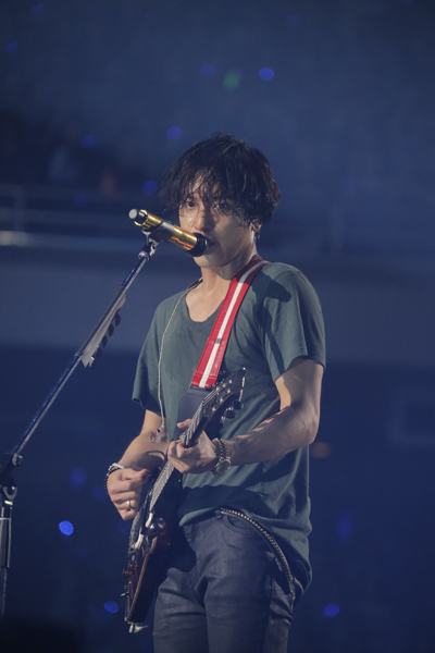 [Concert] Arena Tour "WAVE" à Tokyo (29&30.10.2014) Tumblr_nevt91qsVk1rgxfbio1_400