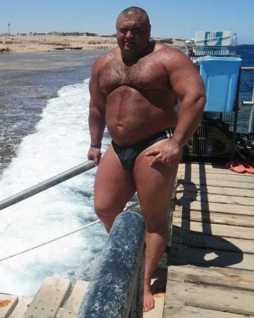 28 Men In Speedos That Will Help You Feel Warm-9239