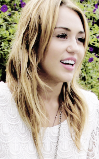 Miley Cyrus Tumblr_n7f9j9BdRv1sqaaz9o1_250