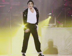 GIF su Michael Jackson. - Pagina 11 Tumblr_n3dxstiMX01qbc20oo4_250
