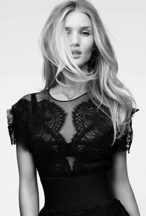 wildbelles: amy-ambrosio: Rosie Huntington-Whiteley by Horst Diekgerdes for Vogue Turkey, August 2014. more like this here x