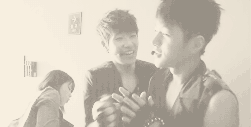 Here's a myunggyu pic. They are so cute ^^