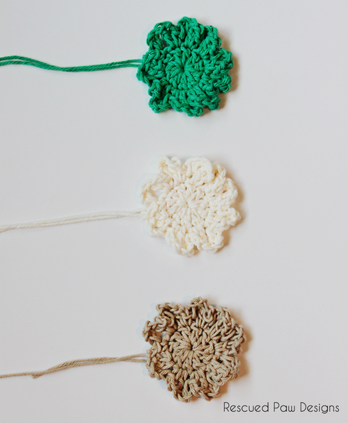 Christmas Crochet Flowers :: Easy Crochet