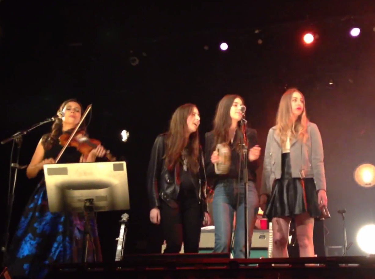 Video Johnny Depp Haim Join The New Basement Tapes To Sing