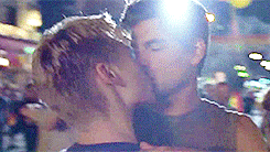 Brian ♥ Justin (QAF US) #1: Parce que..."[they] gave them a prom they'll never forget." - Page 2 Tumblr_nk3kfq4hYg1thrsnxo1_250
