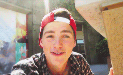 (M/LIBRE) JACK HARRIES ⊹ Don’t blame it on the night. Tumblr_mrvl6gp5Hr1rzdkmuo1_250