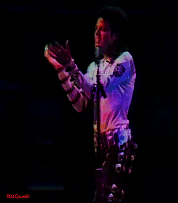 GIF su Michael Jackson. - Pagina 10 Tumblr_nir4k6N8kN1sasilxo1_400