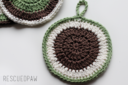 Crochet Round Potholder - Free Crochet Pattern from Easy Crochet