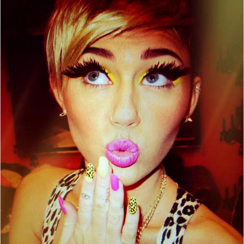 Miley cyrus so undercover