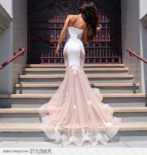 Najljepše haljine - Page 9 Tumblr_nezf66s81e1u1iffro1_500