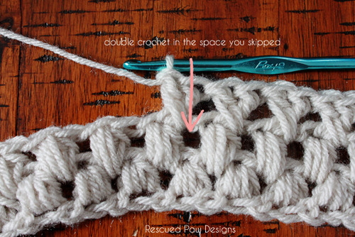 Criss Cross Puff Crochet Scarf :: Free Pattern