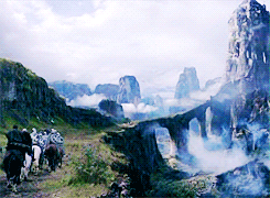House Arryn - The Kings of the Vale and the Mountains Tumblr_n5ab9lqOQi1qc58cto1_250