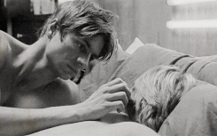 Brian ♥ Justin (QAF US) #1: Parce que..."[they] gave them a prom they'll never forget." - Page 2 Tumblr_nk28jgXJKI1r6tq2so2_250