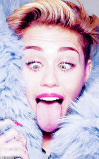 Miley Cyrus Tumblr_n7q5afjw531sqaaz9o1_250