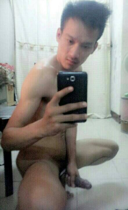 Naked asian hunk weibo
