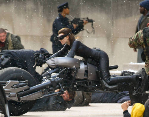In the dark knight rises anne hathaway as catwoman