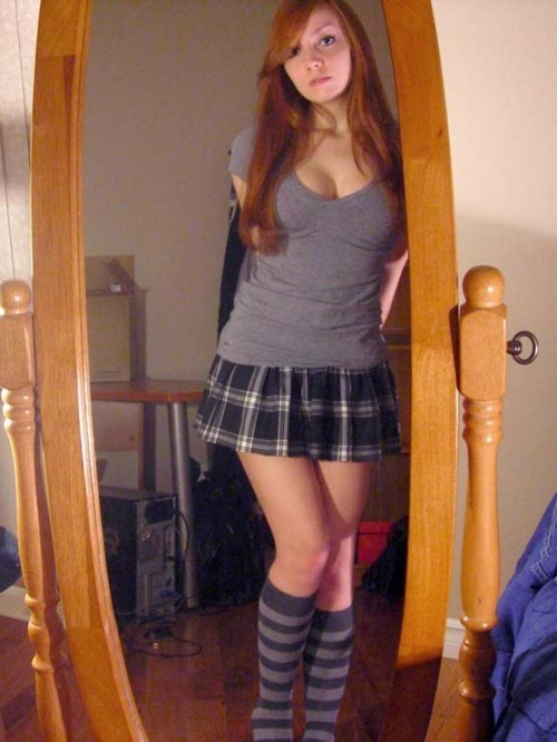 Young teen girls short skirts