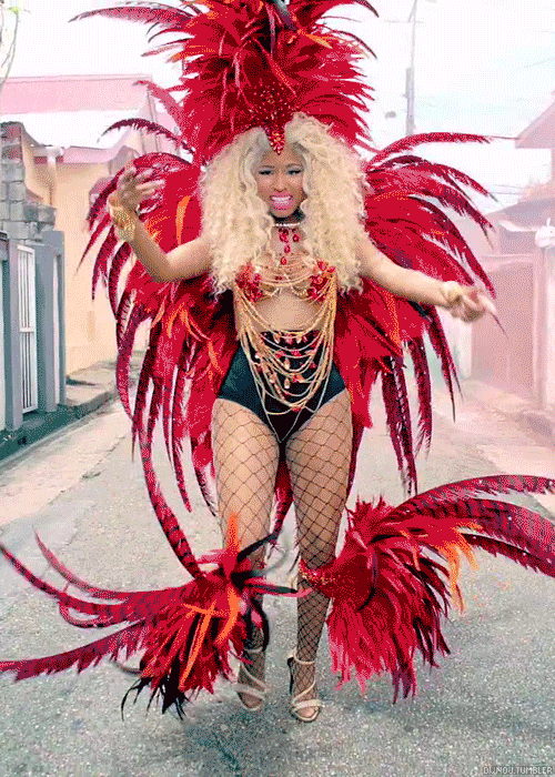 Nicki Minaj Pound The Alarm dance