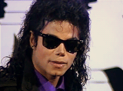 GIF su Michael Jackson. - Pagina 10 Tumblr_m8ykmibSnC1qauweoo2_250
