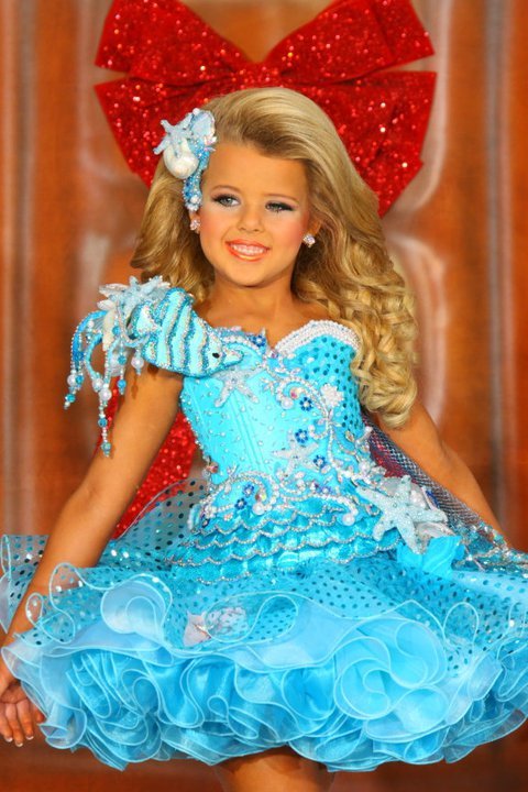 Toddlers and tiaras beauty pageant